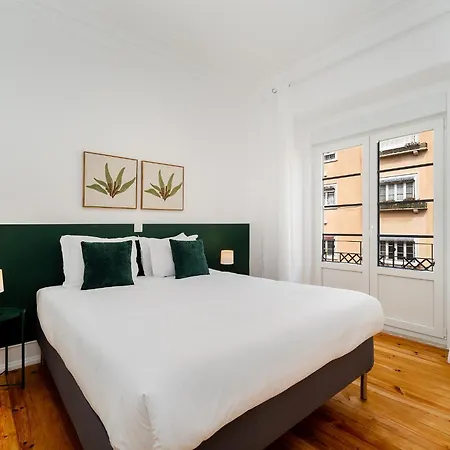 Whome Family-friendly In Prime Areeiro Location Lisboa