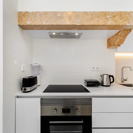 Whome Family-friendly In Prime Areeiro Location * Lisboa